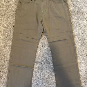 Kirkland Men's Tan Pants